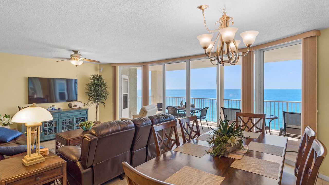 Photo of Livingroom in Long Beach