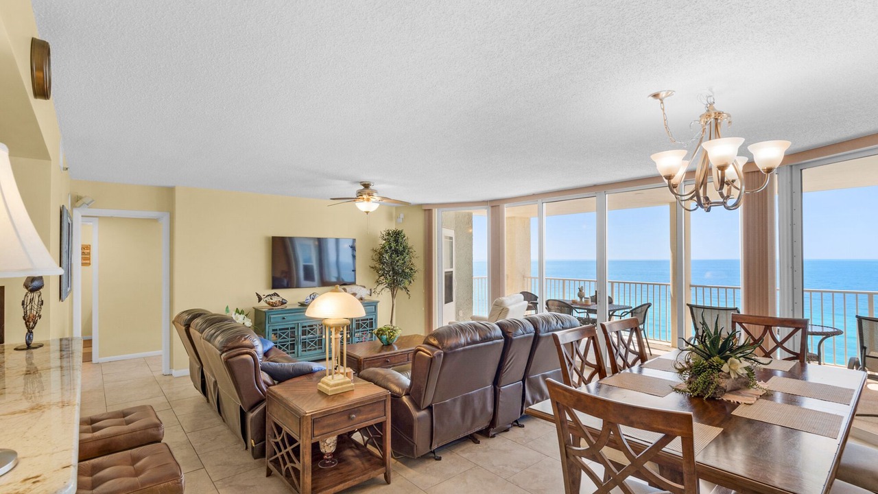 Photo of Livingroom in Long Beach