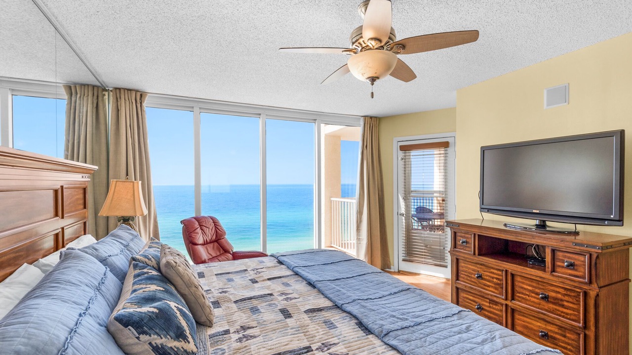 Photo of Bedroom in Long Beach
