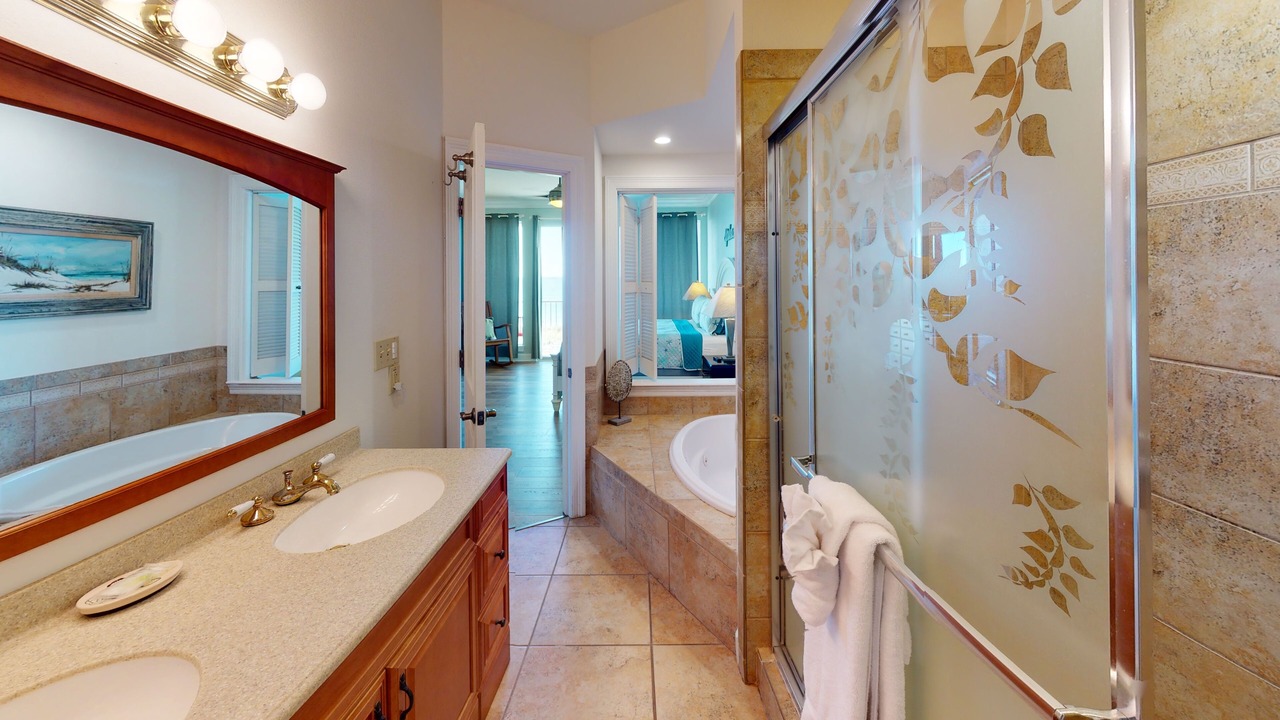 Photo of Bathroom in Navarre Beach