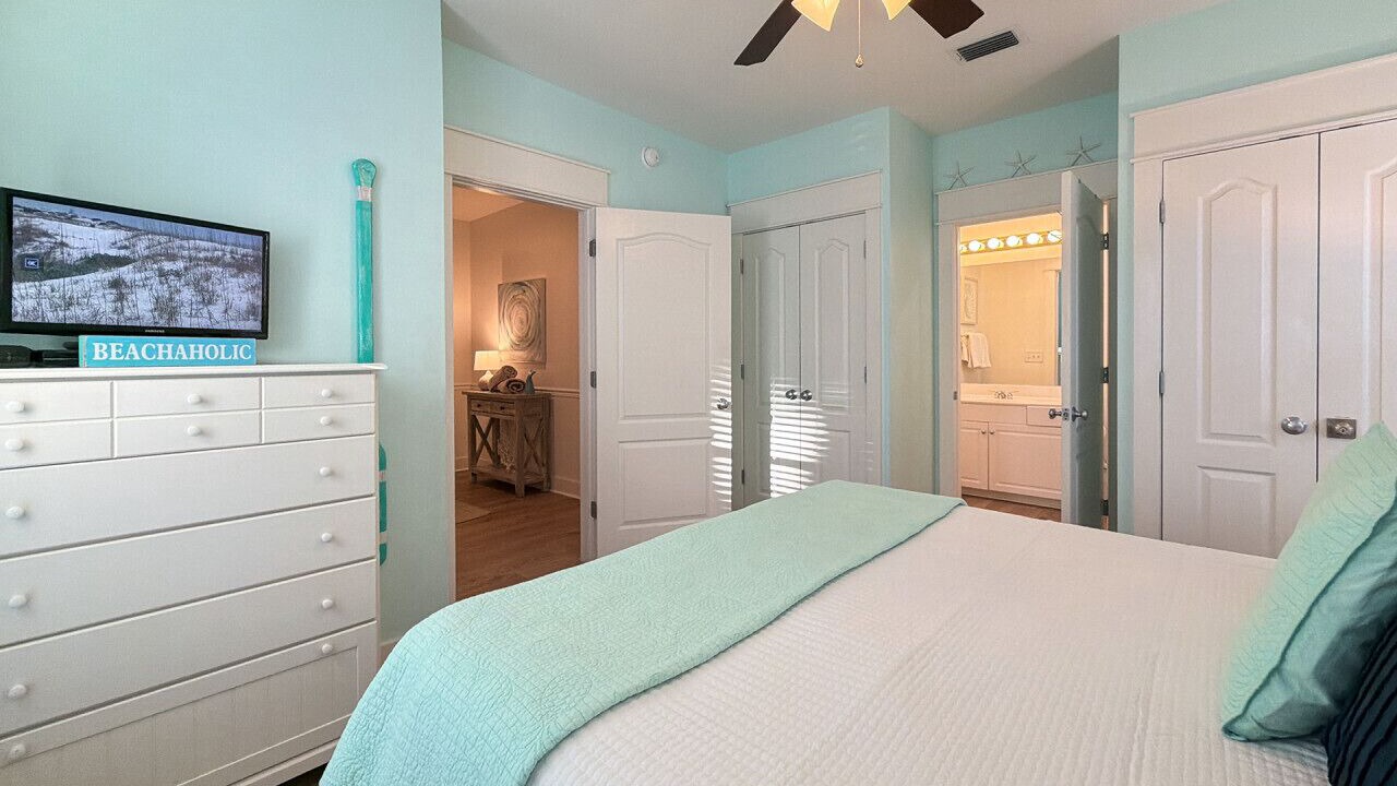 Photo of Bedroom in Seacrest Beach