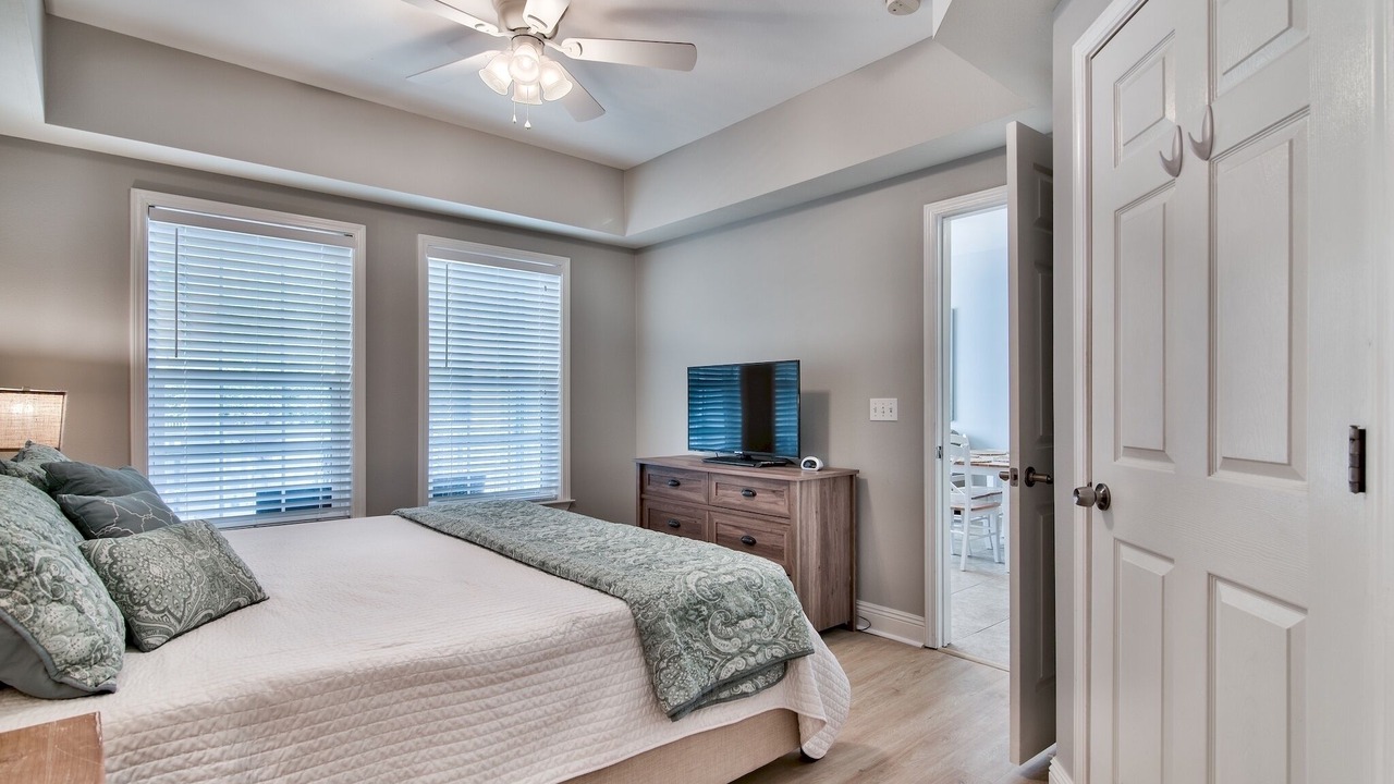 Photo of Bedroom in Santa Rosa Beach