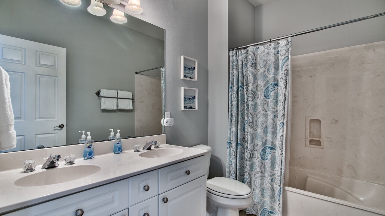 Photo of Bathroom in Santa Rosa Beach