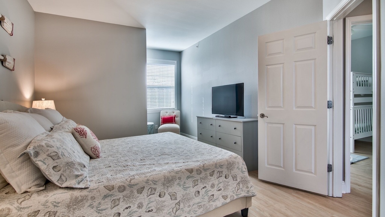 Photo of Bedroom in Santa Rosa Beach