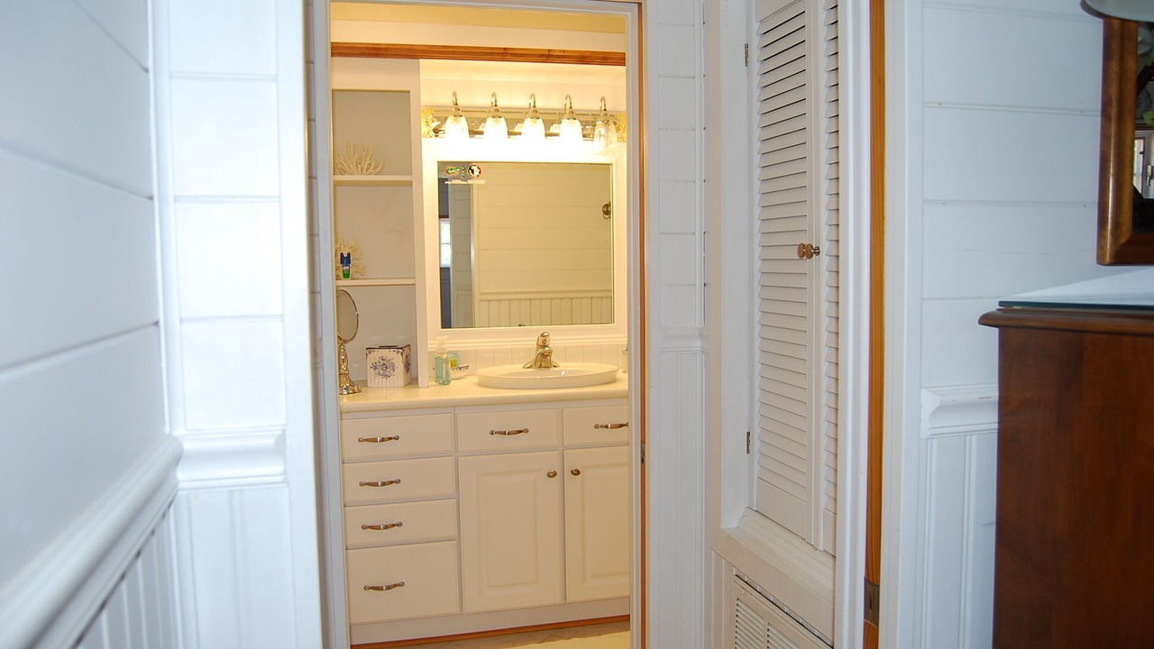 Photo of Bedroom in East Lake