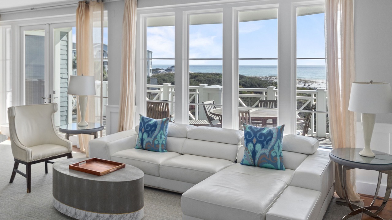 Photo of Livingroom in WaterSound Beach