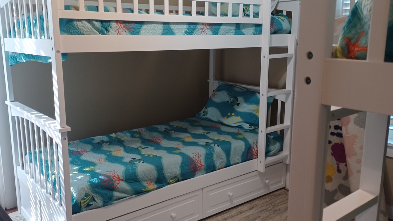 Photo of Bedroom in White's Gulfview
