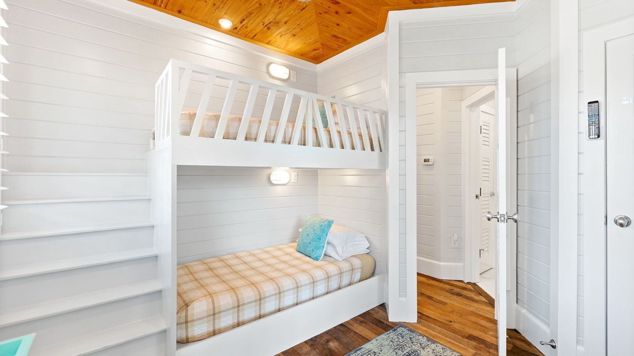 Photo of Bedroom in Rosemary Beach