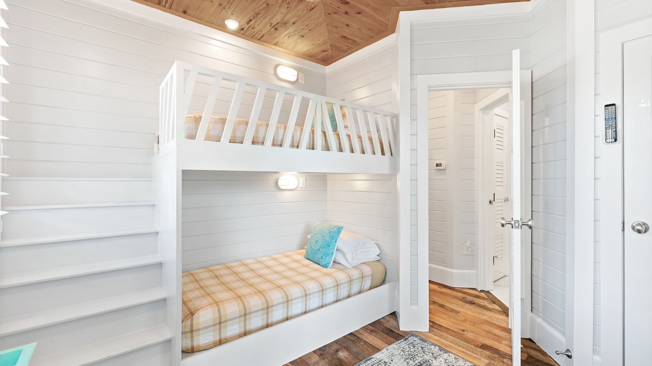 Photo of Bedroom in Rosemary Beach