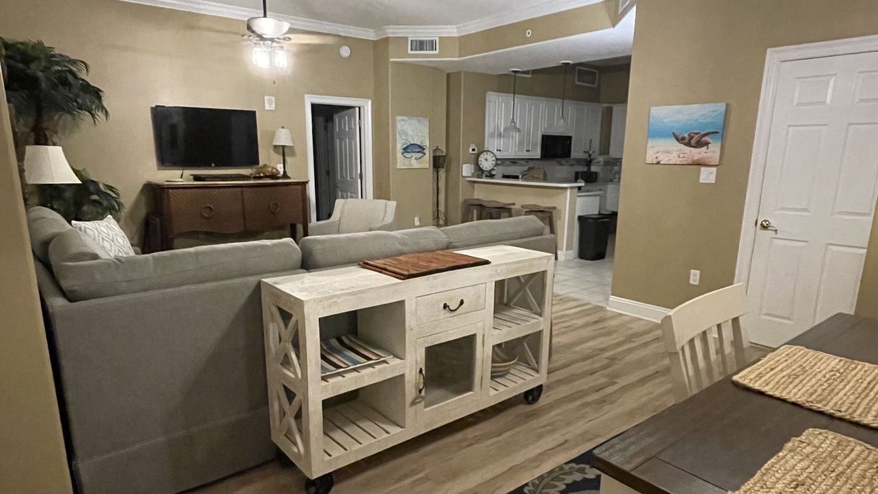 Photo of Livingroom in Thomas Drive
