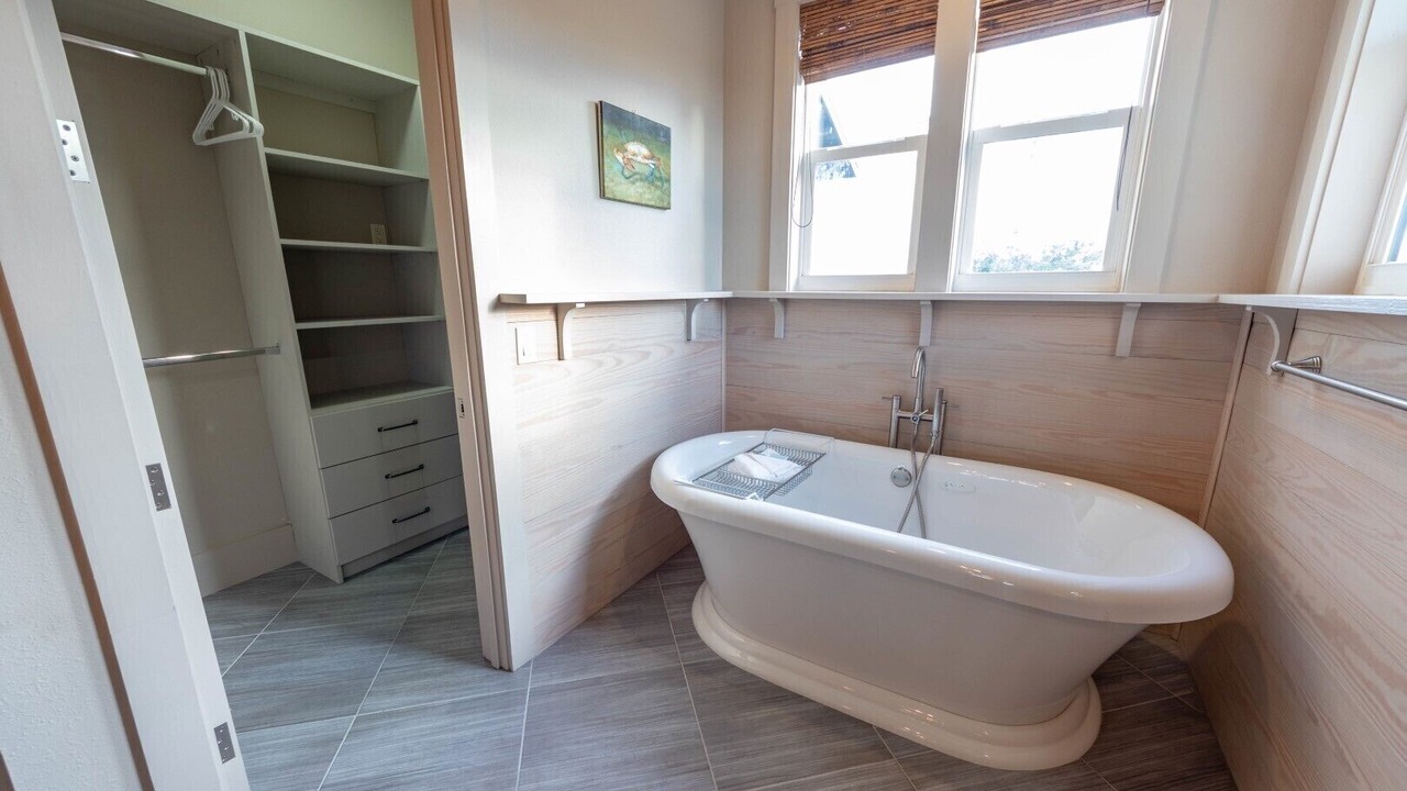Photo of Bathroom in Plantation