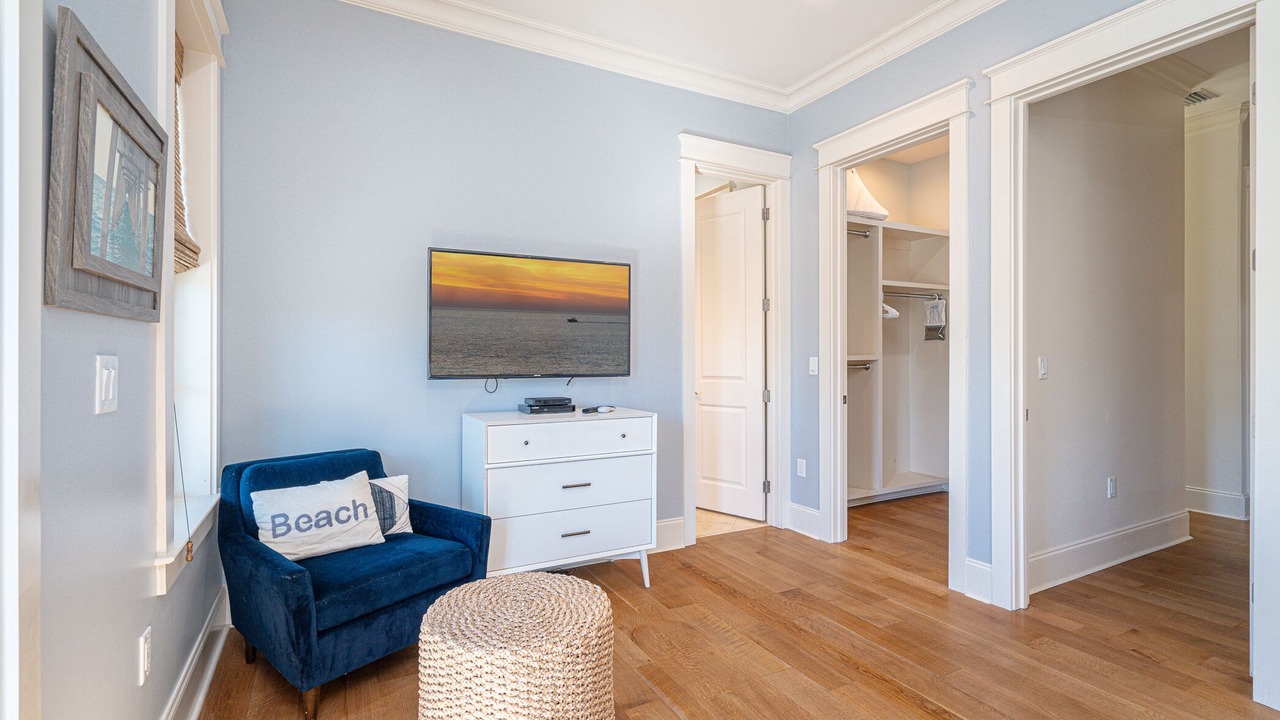 Photo of Livingroom in Lakeside at Blue Mountain Beach