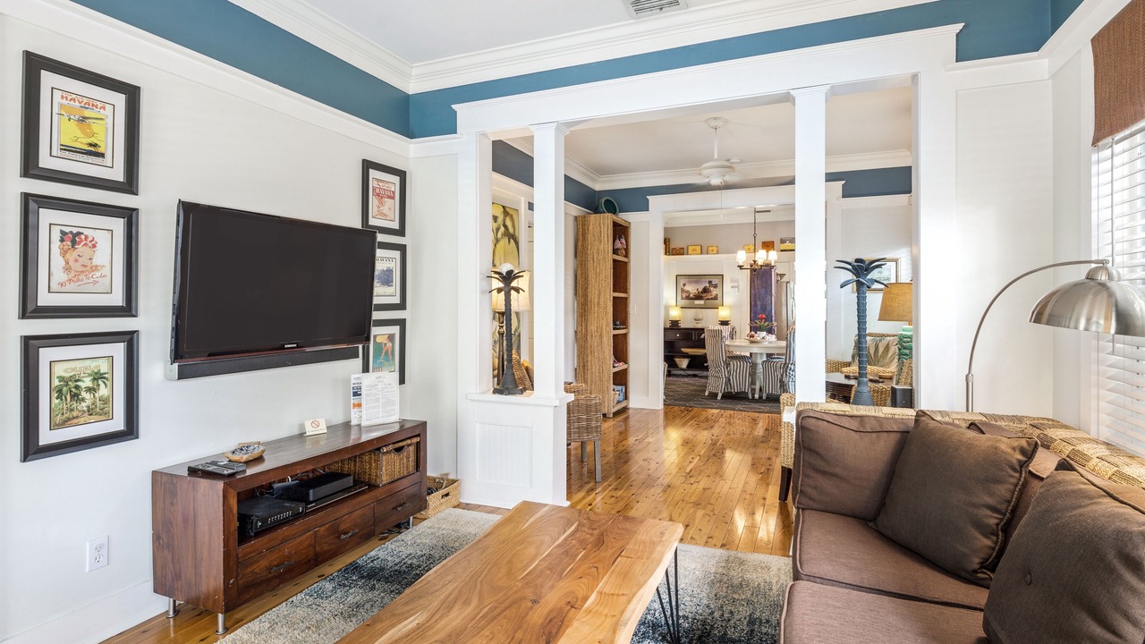 Photo of Livingroom in Old Town