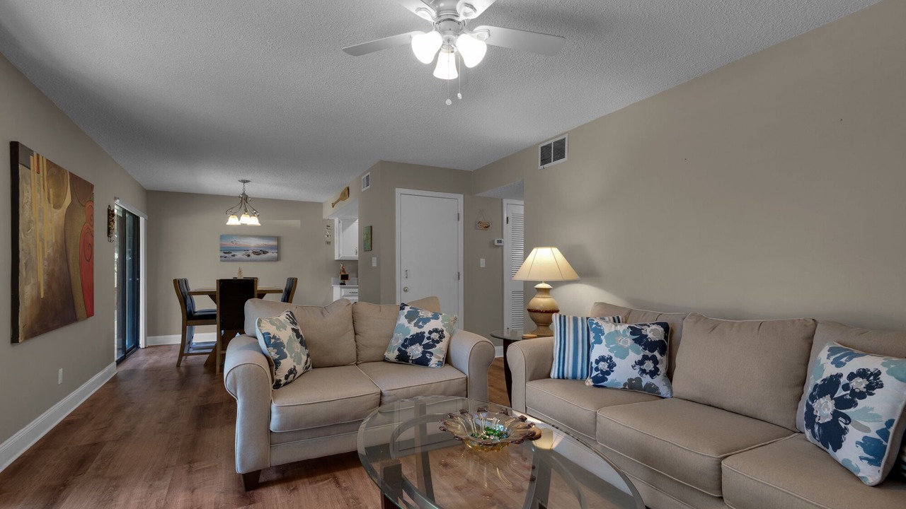 Photo of Livingroom in Miramar Beach