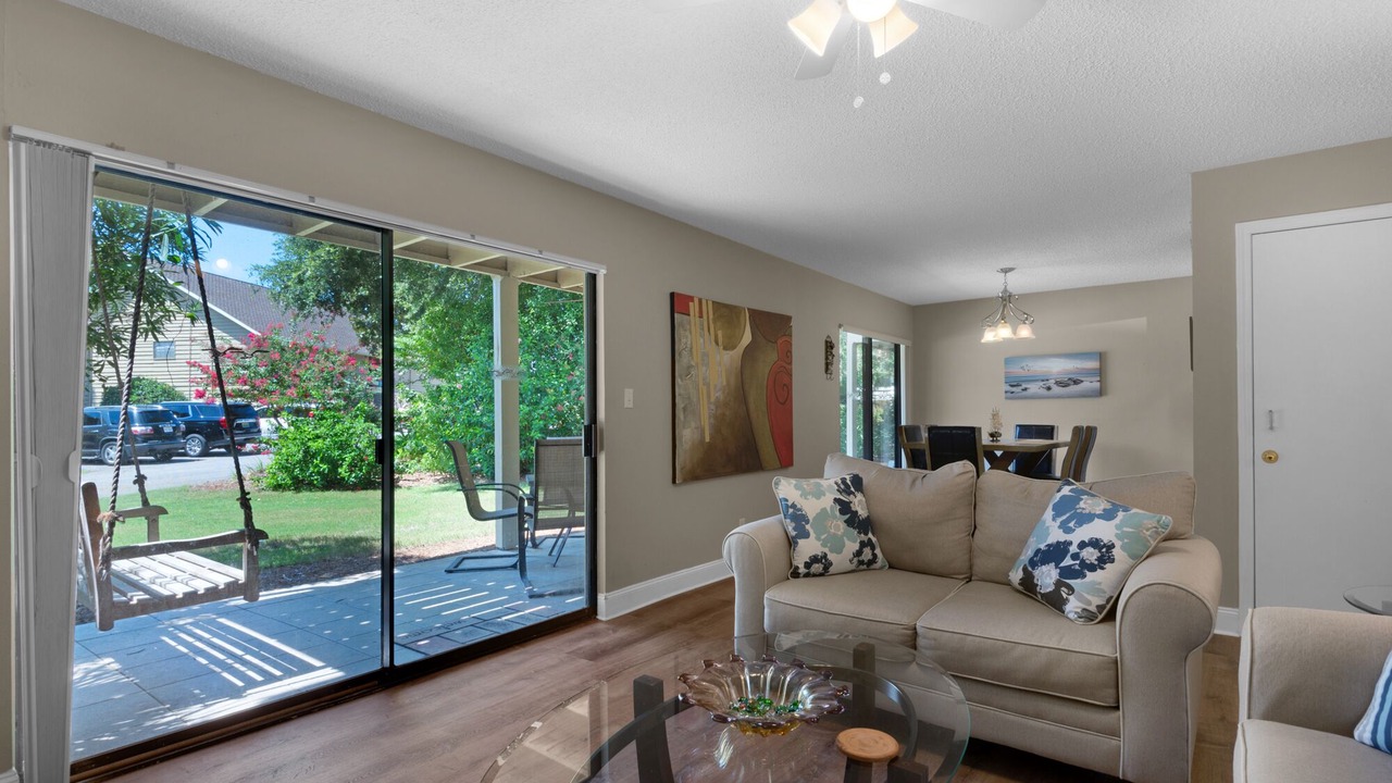Photo of Livingroom in Miramar Beach