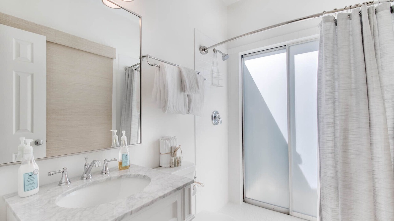 Photo of Bathroom in Seaside