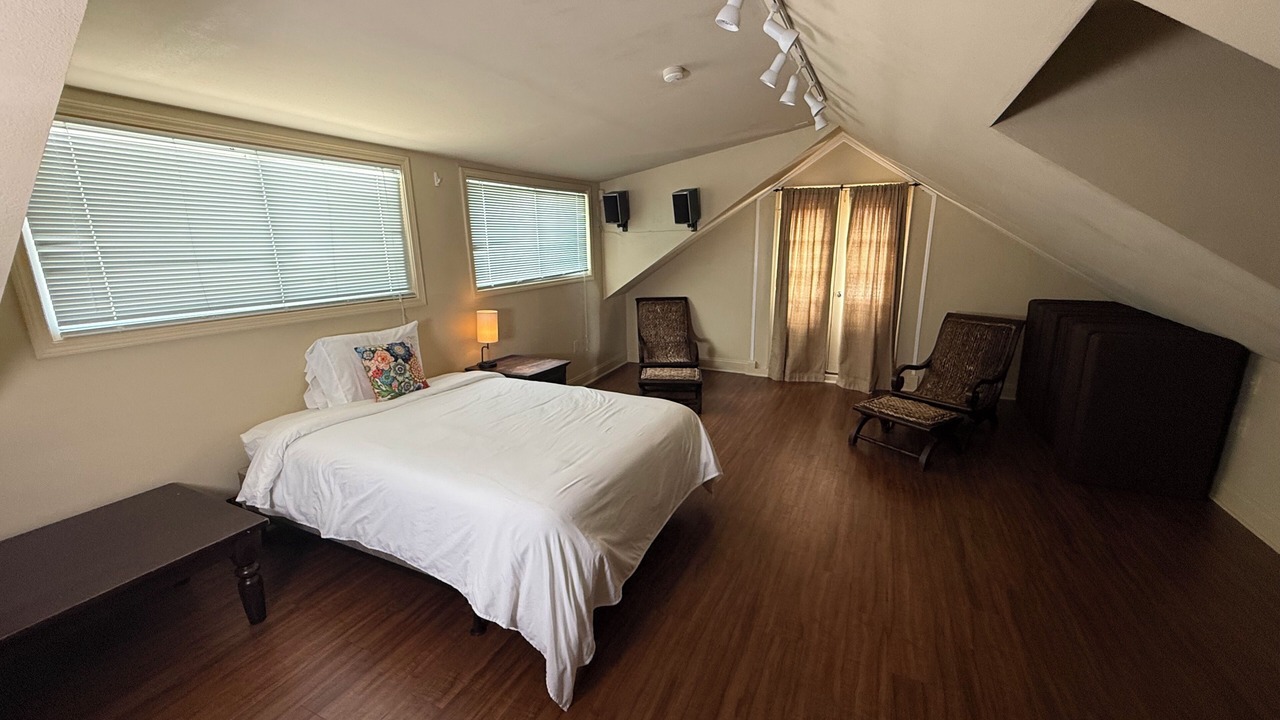 Photo of Bedroom in East Riverside