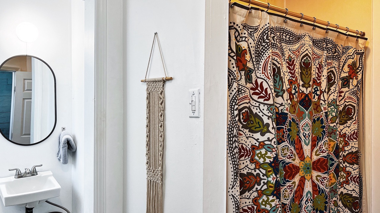 Photo of Bathroom in Algiers Point