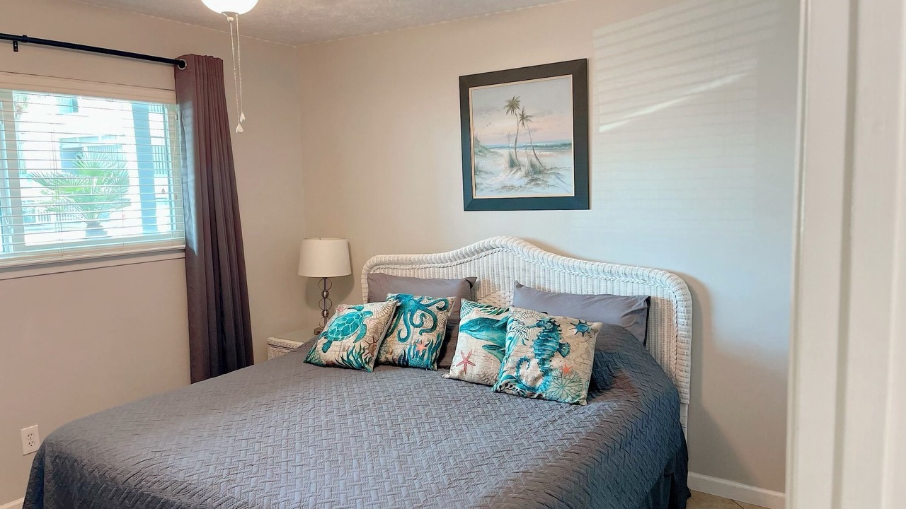 Photo of Bedroom in Biltmore Beach