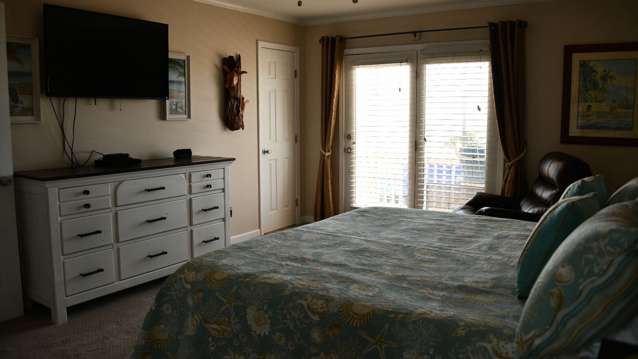 Photo of Bedroom in Mexico Beach