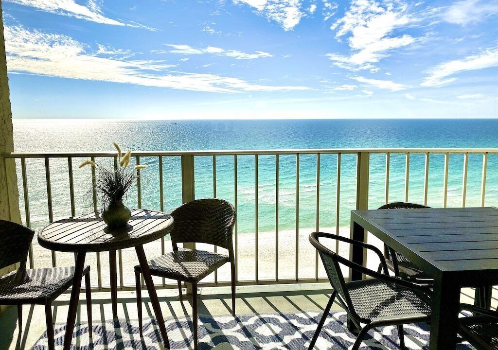 Photo of Patio Balcony in Crescent Beach