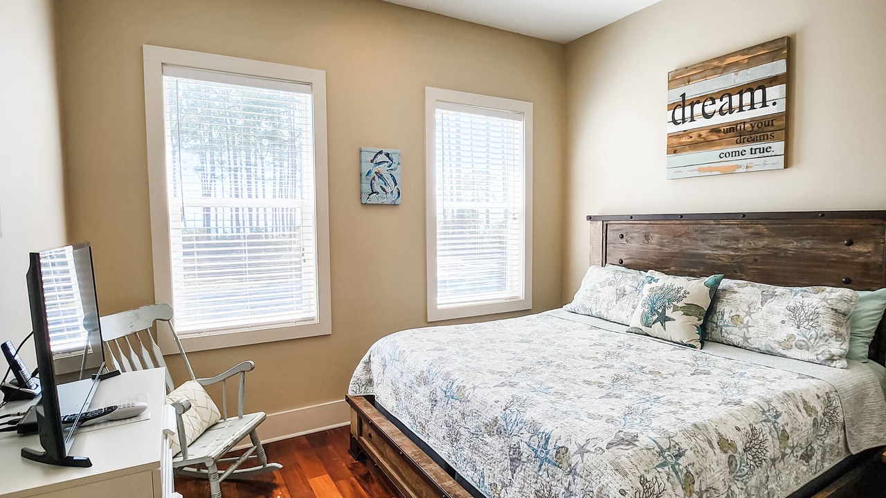 Photo of Bedroom in Carrabelle