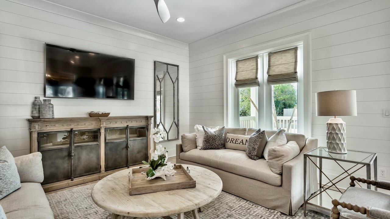 Photo of Bedroom in Seacrest
