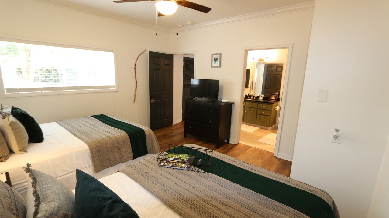 Photo of Bedroom in Dadeville
