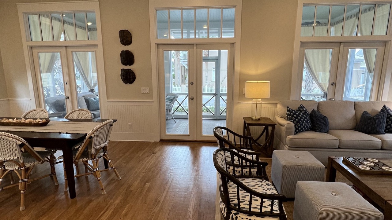 Photo of Livingroom in Sunnyside