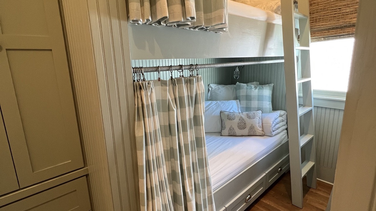 Photo of Bedroom in Sunnyside