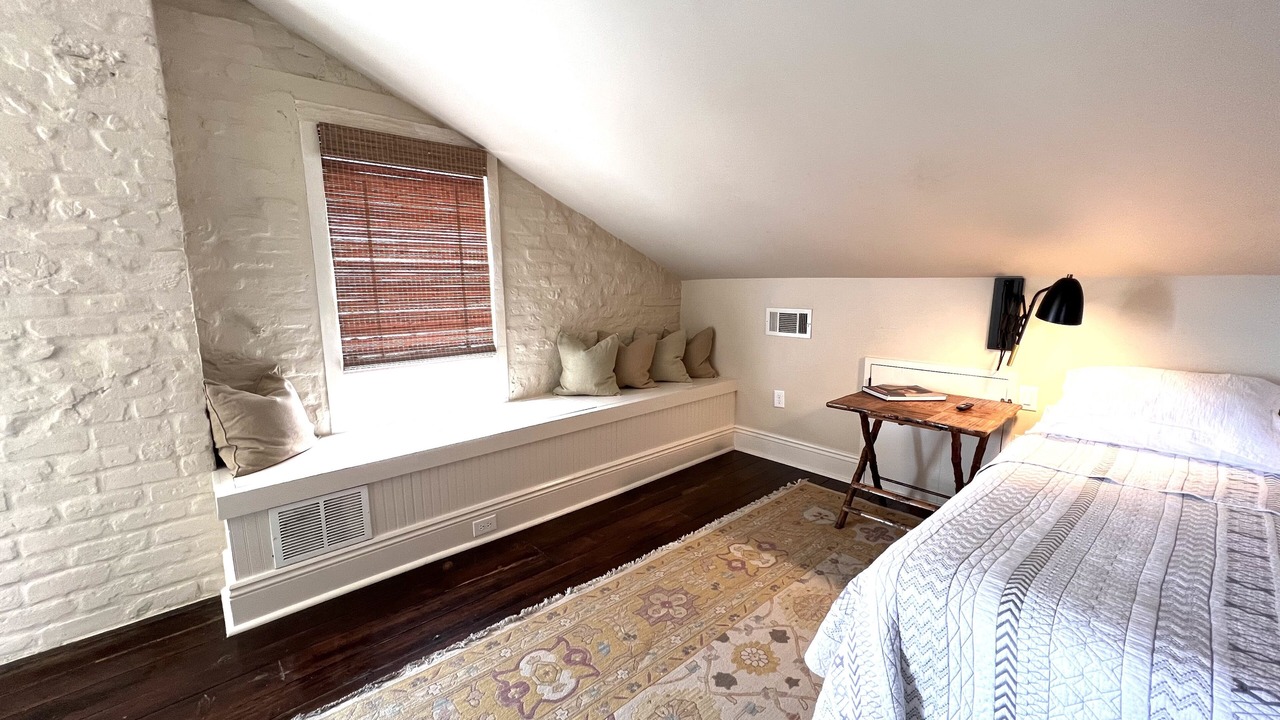 Photo of Bedroom in Lower Garden District