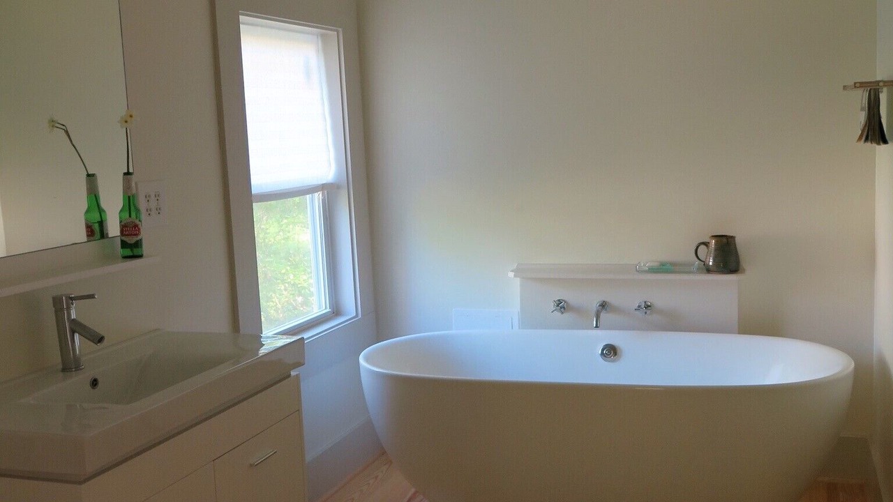 Photo of Bathroom in Taylor
