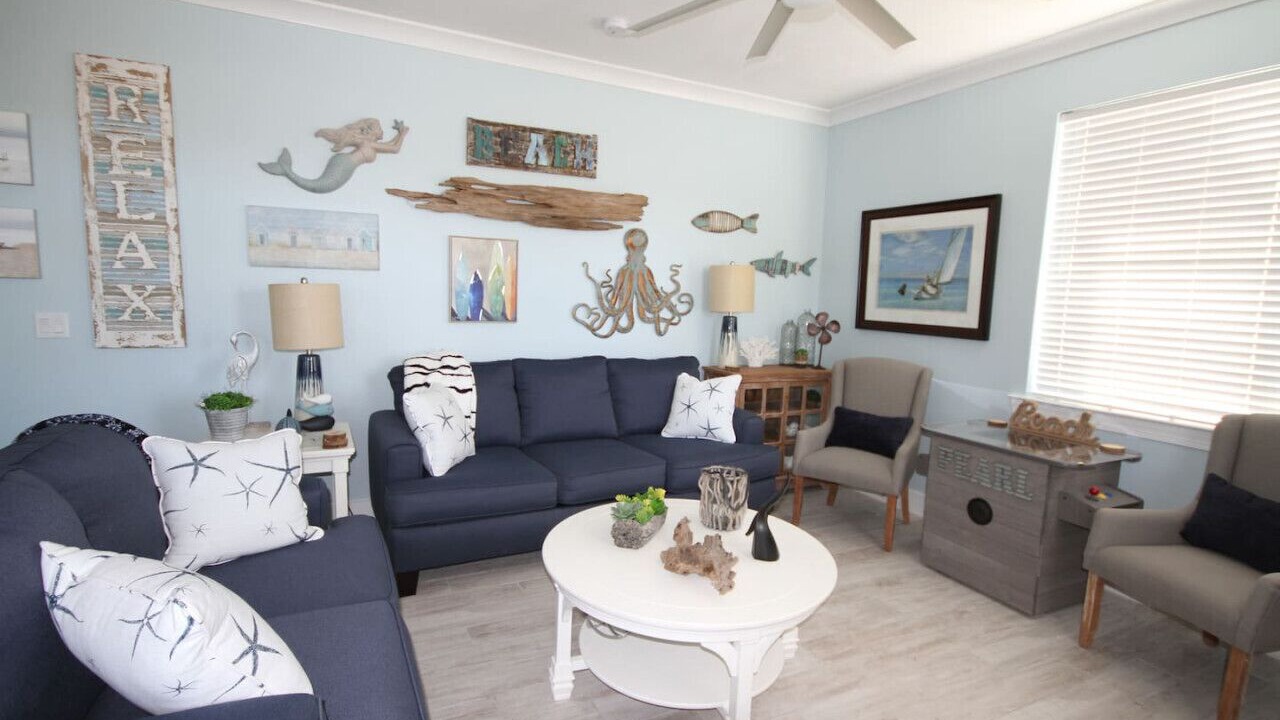 Photo of Livingroom in Dune Allen Beach