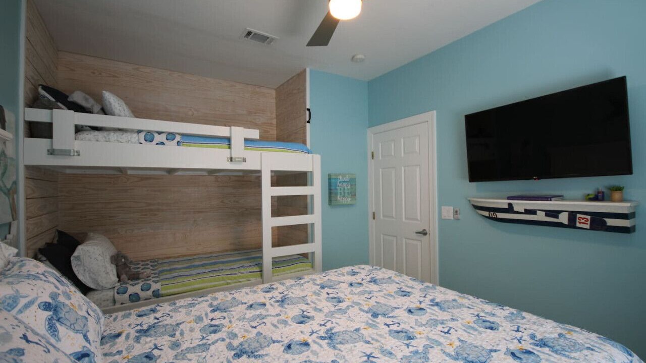 Photo of Bedroom in Dune Allen Beach