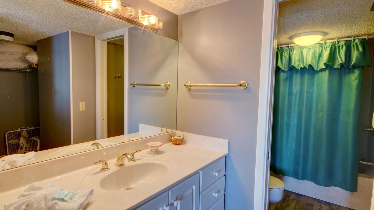 Photo of Bathroom in Harold