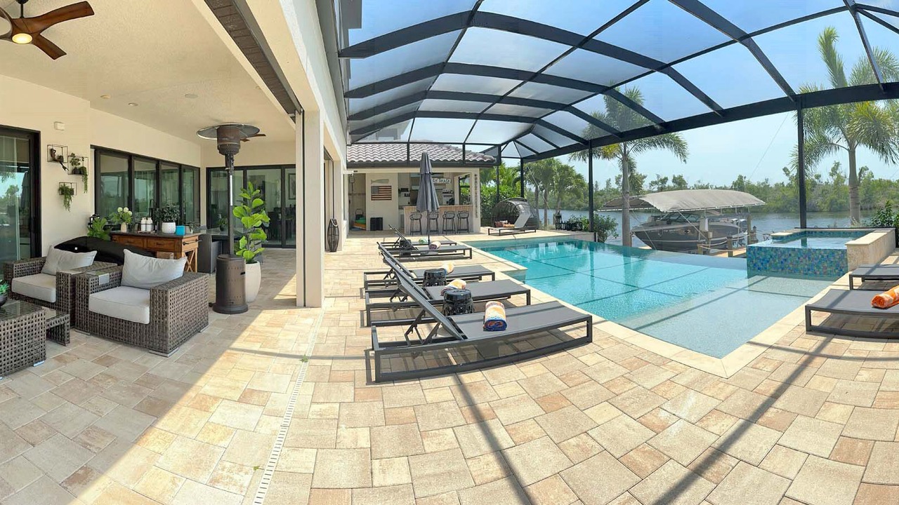 Photo of Outdoor in Peninsula Point