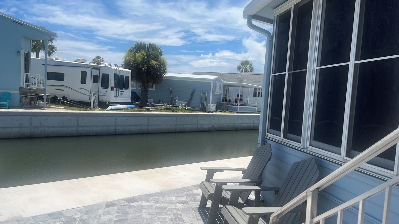 Photo of Patio Balcony in Nettles Island