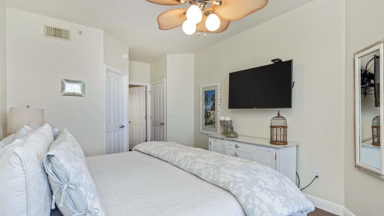 Photo of Bedroom in Miramar Beach