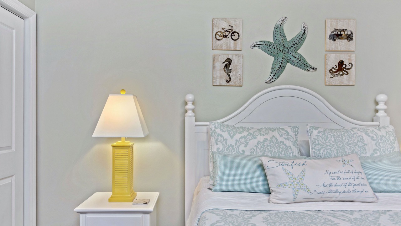 Photo of Bedroom in Miramar Beach
