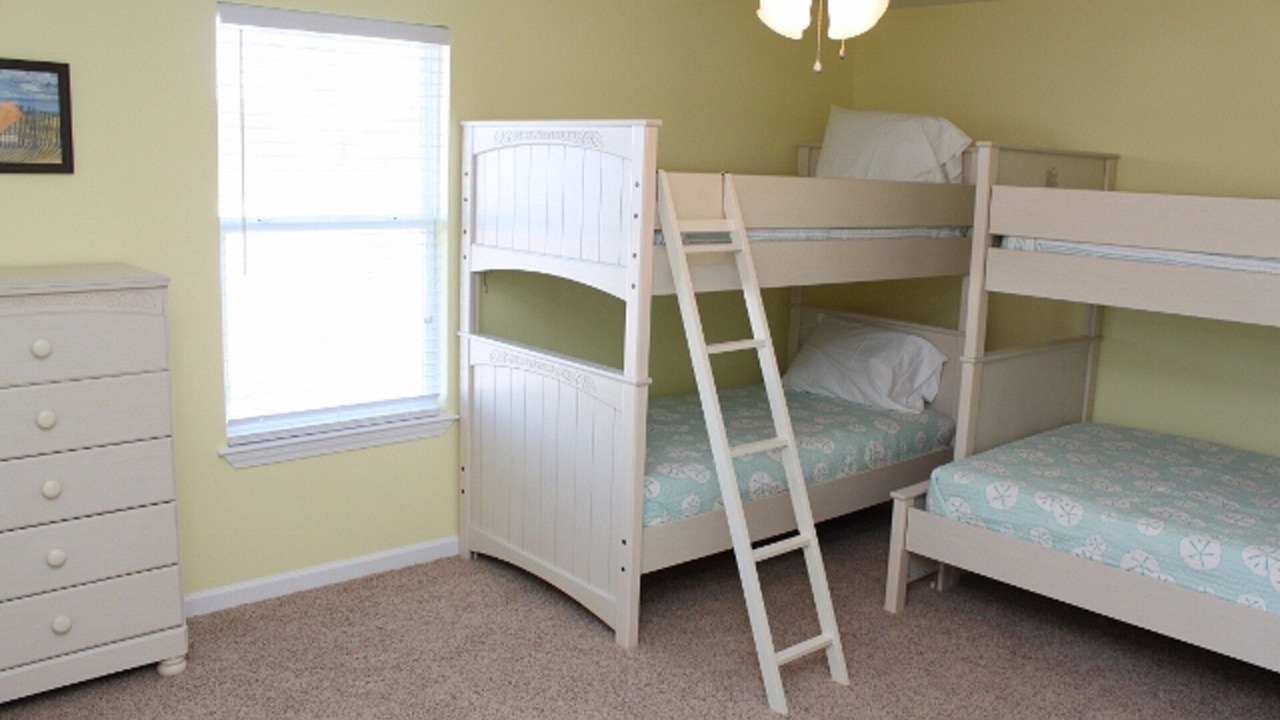 Photo of Bedroom in Crescent Beach