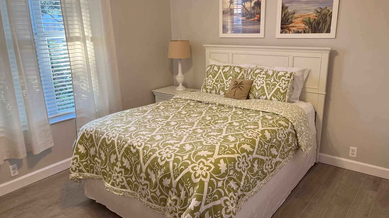Photo of Bedroom in Tropical Cove