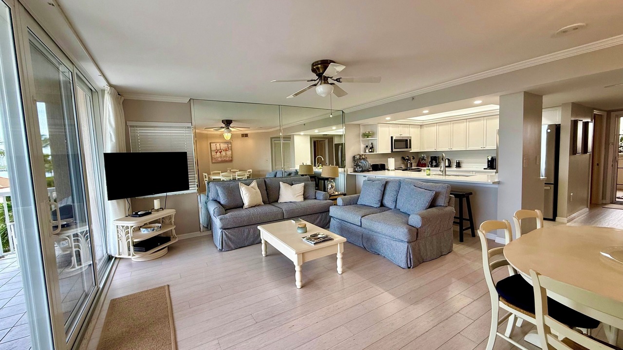 Photo of Livingroom in Park Shore