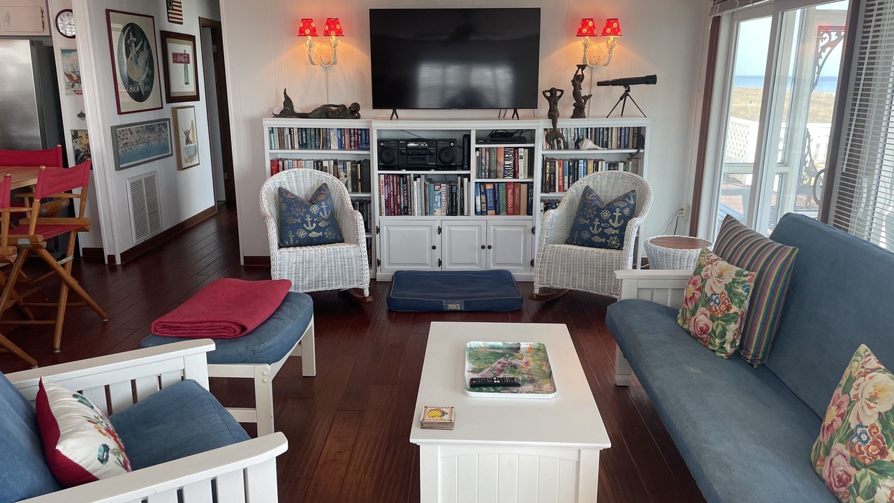 Photo of Livingroom in Alligator Point