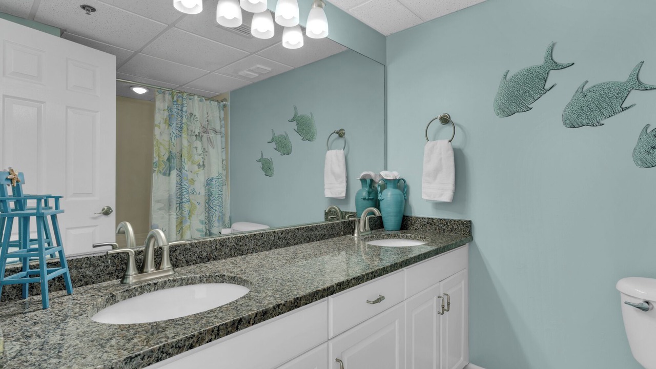 Photo of Bathroom in Long Beach