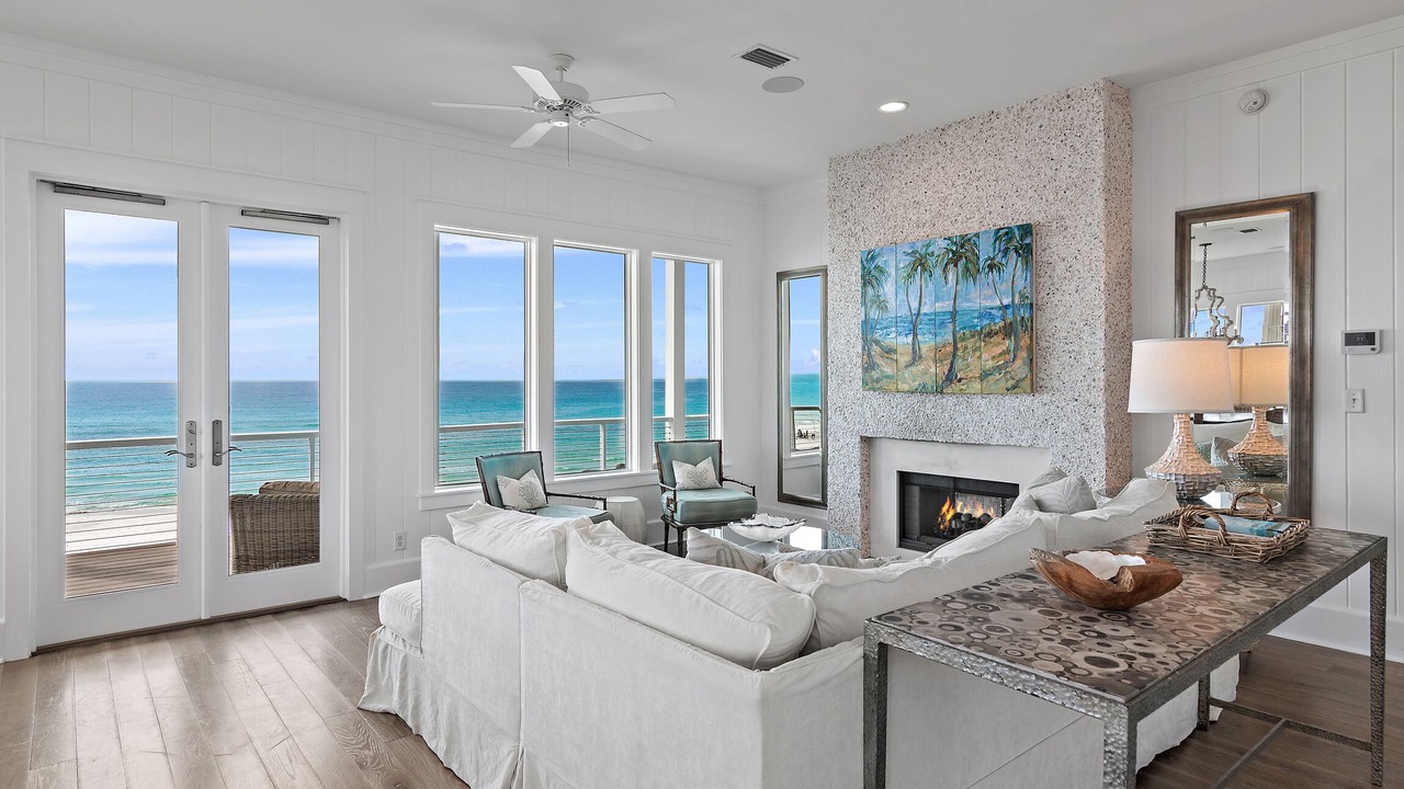 Photo of Livingroom in Gulf Trace
