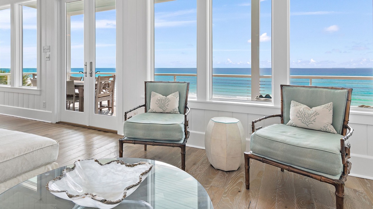 Photo of Livingroom in Gulf Trace