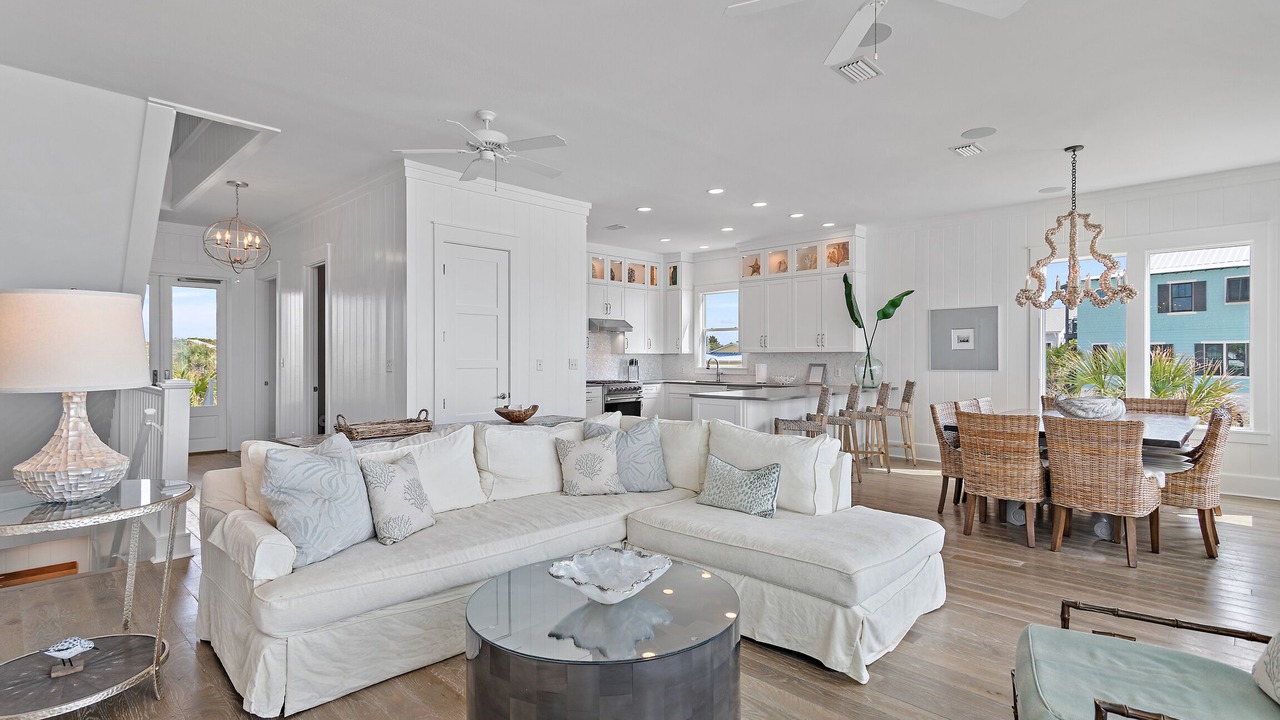 Photo of Livingroom in Gulf Trace