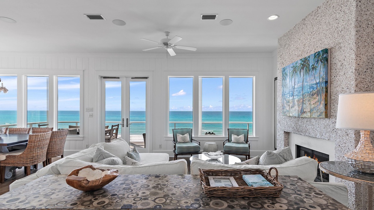 Photo of Livingroom in Gulf Trace