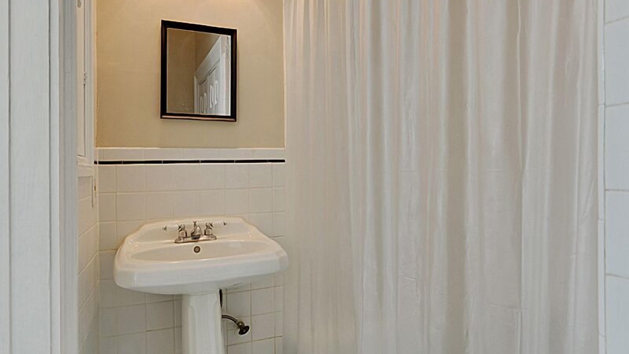 Photo of Bathroom in Touro