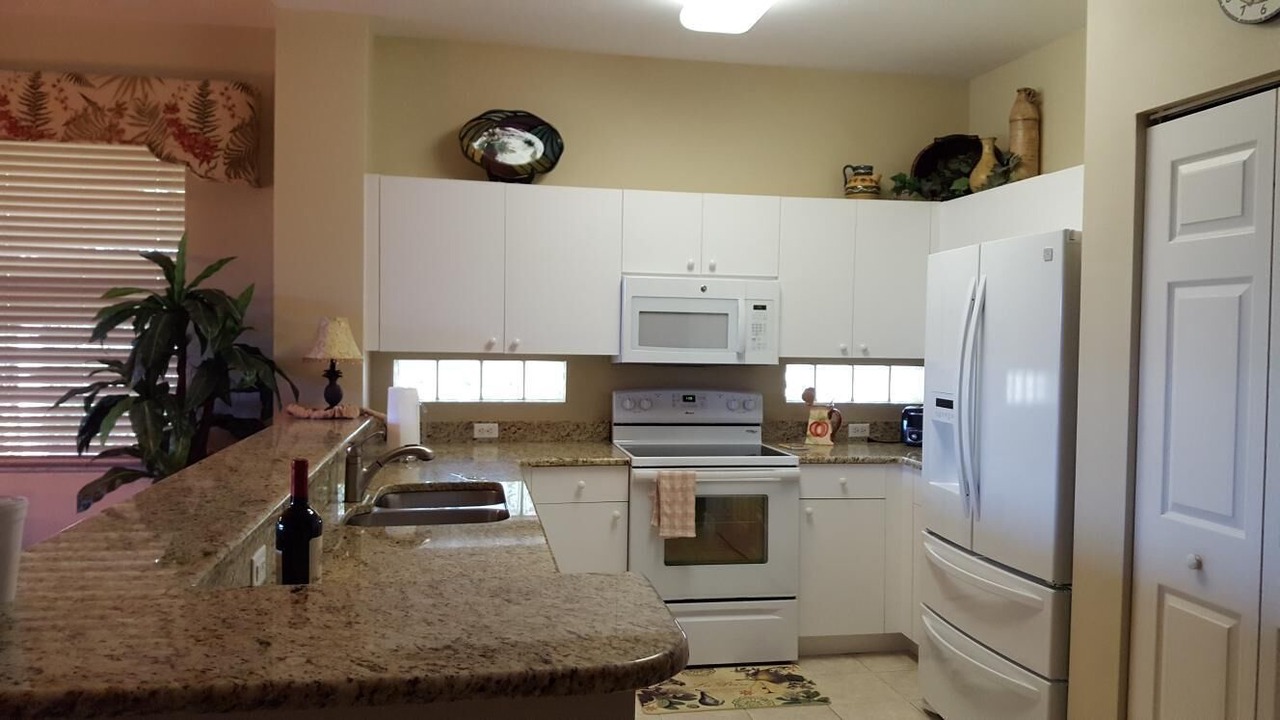 Photo of Kitchen in Estero